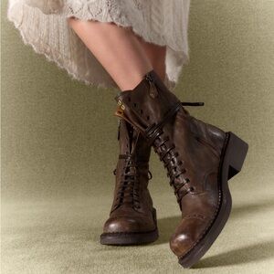 NIB MIU MIU Combat Boots Brown 38 8 $2150